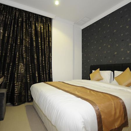 Al Muhanna Plaza Luxury Apartments Kuwait City Ngoại thất bức ảnh