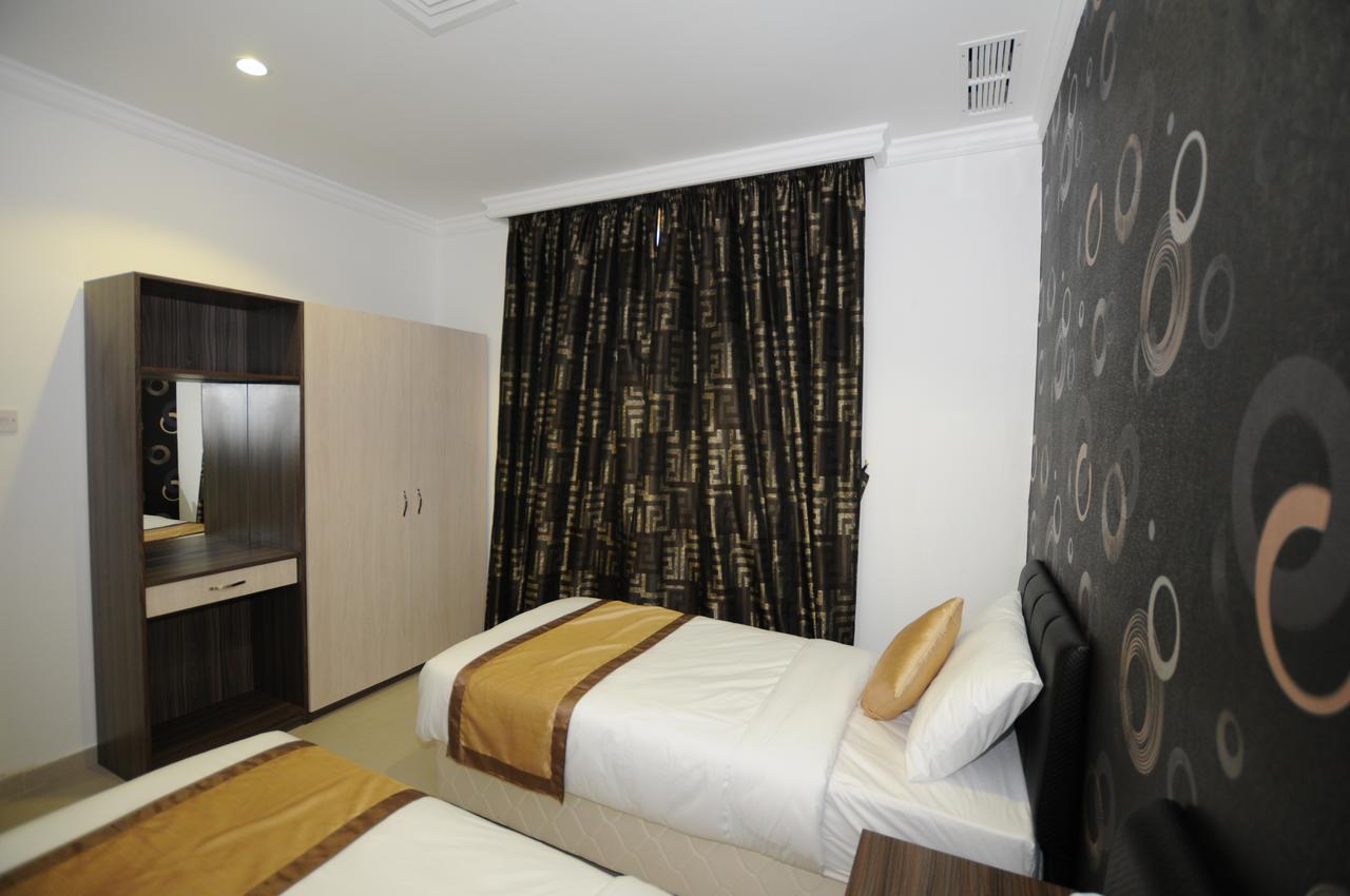 Al Muhanna Plaza Luxury Apartments Kuwait City Ngoại thất bức ảnh