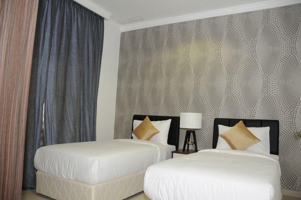 Al Muhanna Plaza Luxury Apartments Kuwait City Ngoại thất bức ảnh